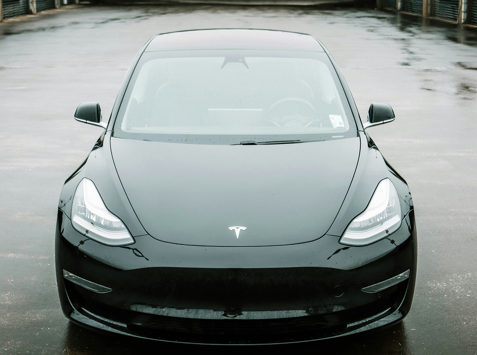 tesla model 3 noire
